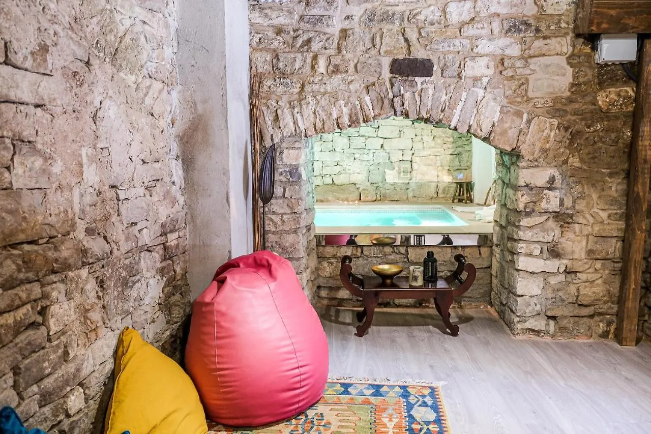 El Forn De Freixenet Con Servicios De Un Hotel Lleida 0*,  Spanien