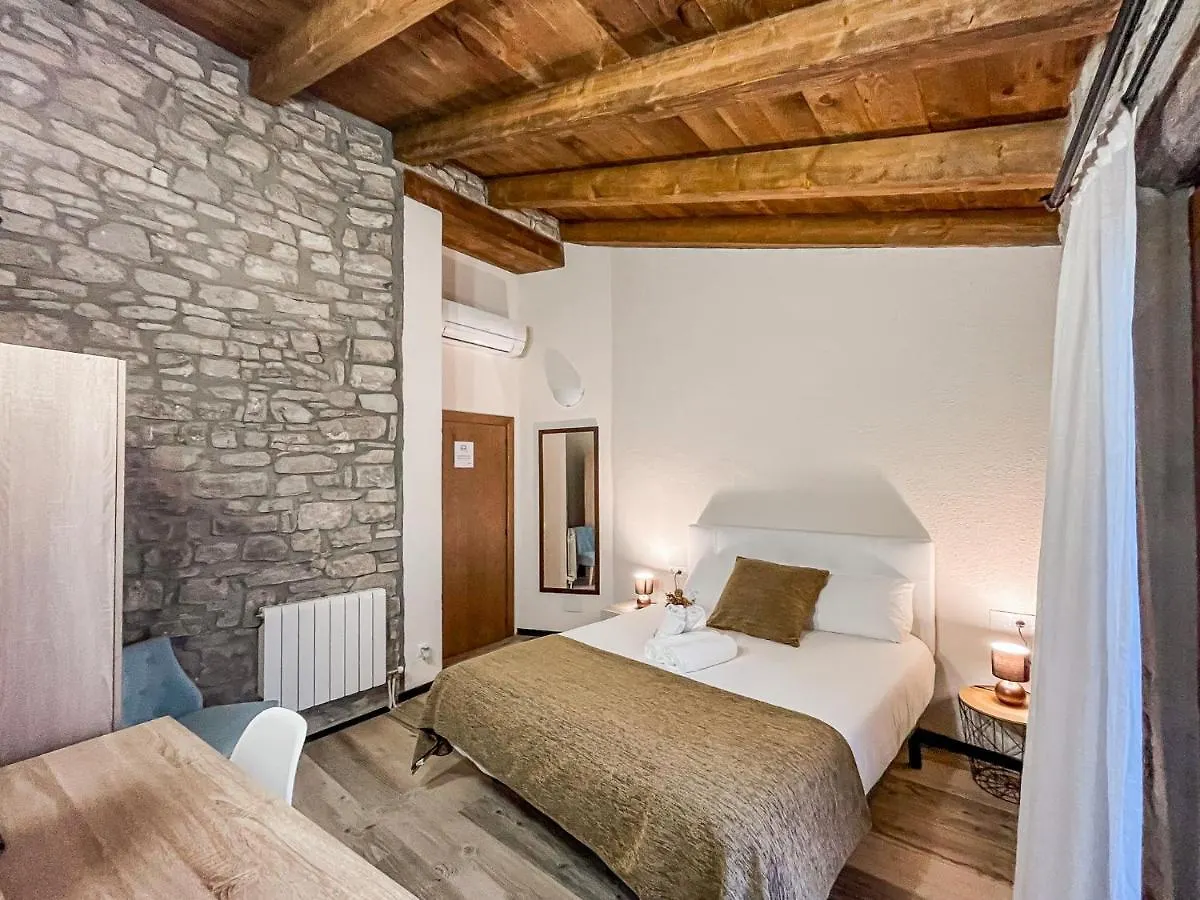 Feriegård El Forn De Freixenet Con Servicios De Un Hotel Lleida Spanien